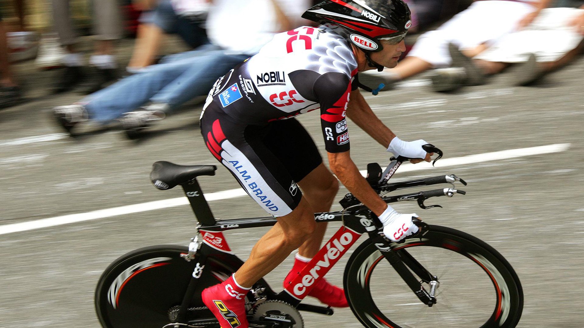 兴隆湖上演轻艇马拉松巅峰对决,兴隆湖水上运动中心